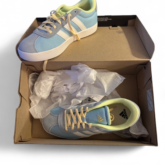 Adidas - Picture 5 of 5